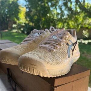 Asics Off-White and Black Athletic Shoes SZ 11. WORN ONCE